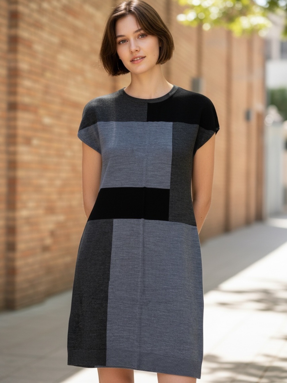 The Limited Black & Gray Colorblock Knit Shift Dress